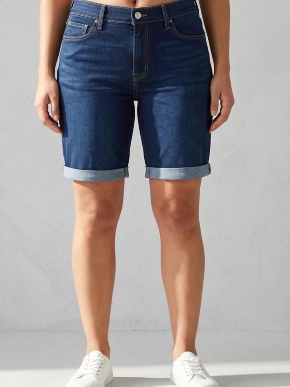 Levi's Bermuda Stretch Shorts Dark Wash Size 33